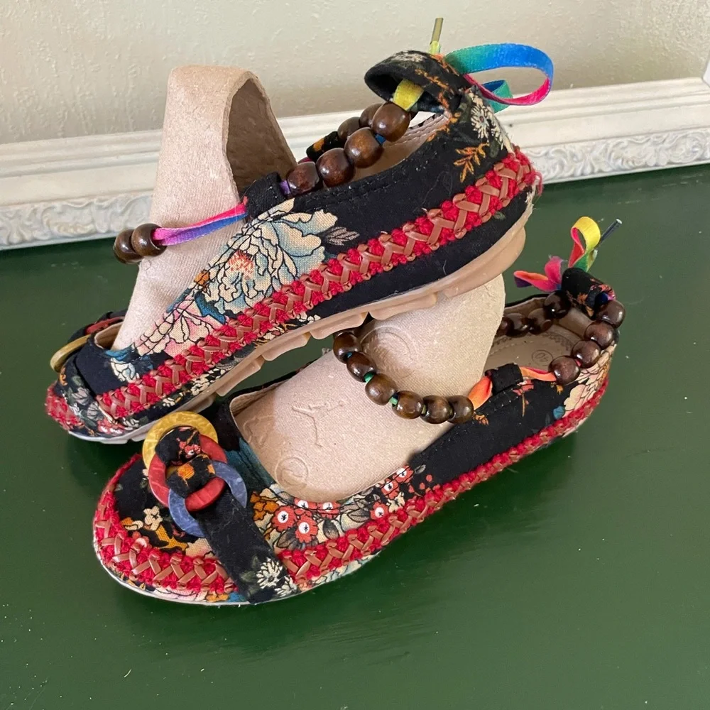 Festive colorful Boho Flats - Picture 3 of 9